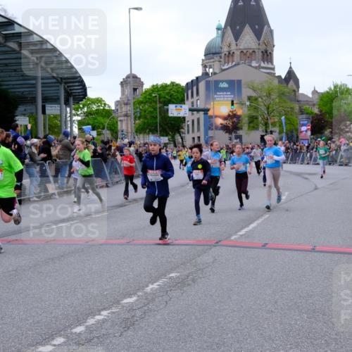 25.04.2026 - Das Zehntel Tim E. http://msf.ph/oto/9575622 25.04.2026 10:54:19 Ziel 5004, 5059, 5072, 5088, 5098, 5108, 5113, 5255, 5306, 5355, 5376, 5403, 5447, 5470, 5590, 5591, 5755, 5901, 5903, 6107, 6557, 6613, 6635, 6696, 6701, 6714, 6740, 6844, 6920, 6923, 6924, 6972, 7095, 7175, 7183, 7206, 7311, 7741, 7752, 7927, 7949 meine-sportfotos.de
