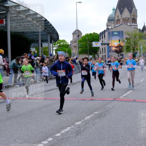 25.04.2026 - Das Zehntel Tim E. http://msf.ph/oto/9575627 25.04.2026 10:54:19 Ziel 5004, 5059, 5072, 5088, 5098, 5108, 5113, 5255, 5306, 5355, 5376, 5403, 5447, 5470, 5590, 5591, 5755, 5901, 5903, 6107, 6557, 6613, 6635, 6696, 6701, 6714, 6740, 6844, 6920, 6923, 6924, 6972, 7095, 7175, 7183, 7206, 7311, 7741, 7752, 7927, 7949 meine-sportfotos.de
