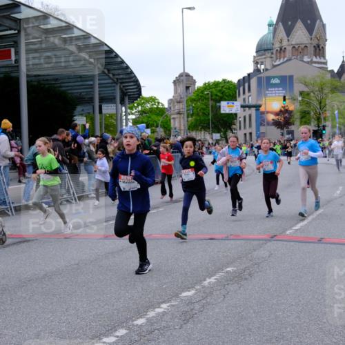 25.04.2026 - Das Zehntel Tim E. http://msf.ph/oto/9575628 25.04.2026 10:54:19 Ziel 5004, 5059, 5072, 5088, 5098, 5108, 5113, 5255, 5306, 5355, 5376, 5403, 5447, 5470, 5590, 5591, 5755, 5901, 5903, 6107, 6557, 6613, 6635, 6696, 6701, 6714, 6740, 6844, 6920, 6923, 6924, 6972, 7095, 7175, 7183, 7206, 7311, 7741, 7752, 7927, 7949 meine-sportfotos.de