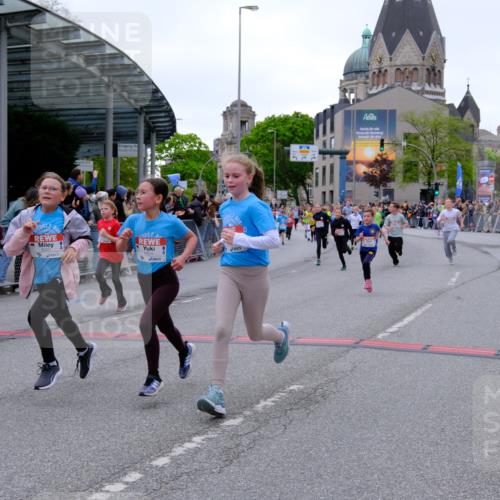 25.04.2026 - Das Zehntel Tim E. http://msf.ph/oto/9575639 25.04.2026 10:54:20 Ziel 5004, 5059, 5072, 5088, 5098, 5108, 5113, 5255, 5306, 5355, 5376, 5403, 5447, 5470, 5590, 5591, 5755, 5901, 5903, 6017, 6107, 6557, 6613, 6635, 6696, 6701, 6714, 6740, 6844, 6920, 6923, 6924, 6972, 7095, 7175, 7183, 7206, 7311, 7741, 7752, 7927, 7949 meine-sportfotos.de