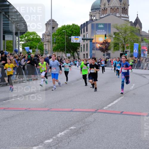 25.04.2026 - Das Zehntel Tim E. http://msf.ph/oto/9575675 25.04.2026 10:54:27 Ziel 5088, 5098, 5108, 5132, 5355, 5360, 5421, 5590, 5591, 5754, 5755, 5802, 5847, 6017, 6070, 6094, 6102, 6107, 6421, 6557, 6880, 6920, 6923, 6924, 6997, 7102, 7256, 7341, 7717, 7905 meine-sportfotos.de
