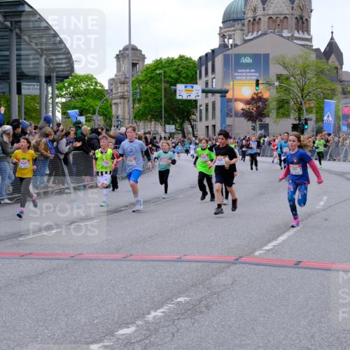 25.04.2026 - Das Zehntel Tim E. http://msf.ph/oto/9575676 25.04.2026 10:54:27 Ziel 5088, 5098, 5108, 5132, 5355, 5360, 5421, 5590, 5591, 5754, 5755, 5802, 5847, 6017, 6070, 6094, 6102, 6107, 6421, 6557, 6880, 6920, 6923, 6924, 6997, 7102, 7256, 7341, 7717, 7905 meine-sportfotos.de