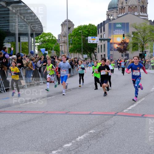 25.04.2026 - Das Zehntel Tim E. http://msf.ph/oto/9575678 25.04.2026 10:54:27 Ziel 5088, 5098, 5108, 5132, 5355, 5360, 5421, 5590, 5591, 5754, 5755, 5802, 5847, 6017, 6070, 6094, 6102, 6107, 6421, 6557, 6880, 6920, 6923, 6924, 6997, 7102, 7256, 7341, 7717, 7905 meine-sportfotos.de