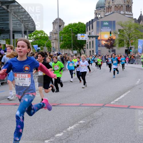 25.04.2026 - Das Zehntel Tim E. http://msf.ph/oto/9575684 25.04.2026 10:54:29 Ziel 5088, 5098, 5132, 5252, 5355, 5360, 5421, 5590, 5591, 5754, 5797, 5802, 5847, 6017, 6070, 6094, 6102, 6421, 6557, 6880, 6997, 7097, 7102, 7256, 7341, 7655, 7717, 7905 meine-sportfotos.de