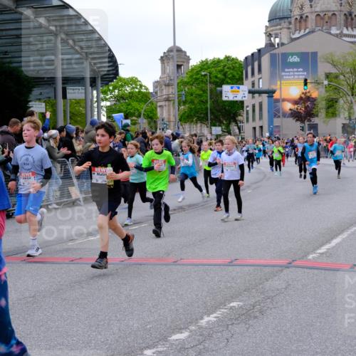 25.04.2026 - Das Zehntel Tim E. http://msf.ph/oto/9575686 25.04.2026 10:54:29 Ziel 5088, 5098, 5132, 5252, 5355, 5360, 5421, 5590, 5591, 5754, 5797, 5802, 5847, 6017, 6070, 6094, 6102, 6421, 6557, 6880, 6997, 7097, 7102, 7256, 7341, 7655, 7717, 7905 meine-sportfotos.de