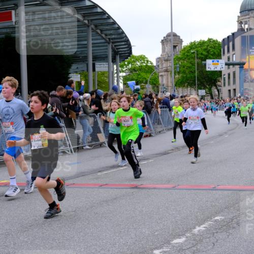25.04.2026 - Das Zehntel Tim E. http://msf.ph/oto/9575691 25.04.2026 10:54:29 Ziel 5088, 5098, 5132, 5252, 5355, 5360, 5421, 5590, 5591, 5754, 5797, 5802, 5847, 6017, 6070, 6094, 6102, 6421, 6557, 6880, 6997, 7097, 7102, 7256, 7341, 7655, 7717, 7905 meine-sportfotos.de