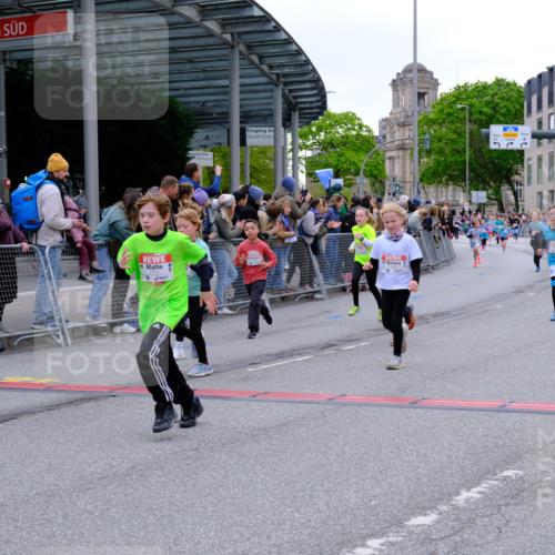 25.04.2026 - Das Zehntel Tim E. http://msf.ph/oto/9575693 25.04.2026 10:54:30 Ziel 5088, 5098, 5132, 5252, 5360, 5421, 5590, 5754, 5797, 5802, 5847, 6017, 6070, 6094, 6102, 6109, 6127, 6421, 6557, 6880, 6997, 7097, 7102, 7256, 7341, 7584, 7601, 7655, 7717, 7905 meine-sportfotos.de