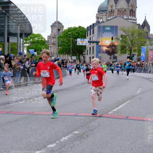 25.04.2026 - Das Zehntel Tim E. http://msf.ph/oto/9575716 25.04.2026 10:54:35 Ziel 5132, 5252, 5360, 5421, 5754, 5797, 5802, 5805, 6094, 6102, 6109, 6127, 6386, 6421, 6636, 6653, 6997, 7097, 7102, 7130, 7256, 7341, 7584, 7601, 7655, 7717, 7905, 8008 meine-sportfotos.de