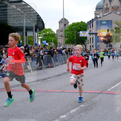25.04.2026 - Das Zehntel Tim E. http://msf.ph/oto/9575720 25.04.2026 10:54:35 Ziel 5132, 5252, 5360, 5421, 5754, 5797, 5802, 5805, 6094, 6102, 6109, 6127, 6386, 6421, 6636, 6653, 6997, 7097, 7102, 7130, 7256, 7341, 7584, 7601, 7655, 7717, 7905, 8008 meine-sportfotos.de