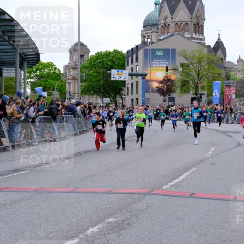 25.04.2026 - Das Zehntel Tim E. http://msf.ph/oto/9575722 25.04.2026 10:54:36 Ziel 5132, 5252, 5360, 5726, 5754, 5770, 5778, 5797, 5802, 5805, 6094, 6102, 6109, 6127, 6386, 6421, 6543, 6636, 6653, 6997, 7097, 7102, 7130, 7256, 7341, 7584, 7601, 7655, 7717, 8008 meine-sportfotos.de