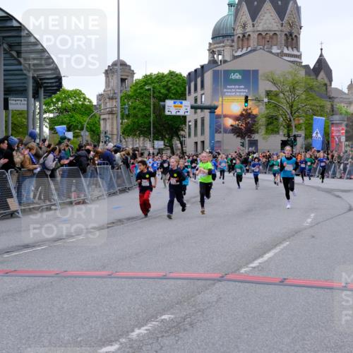 25.04.2026 - Das Zehntel Tim E. http://msf.ph/oto/9575723 25.04.2026 10:54:37 Ziel 5132, 5252, 5360, 5432, 5445, 5726, 5754, 5770, 5778, 5797, 5802, 5805, 6094, 6109, 6127, 6386, 6543, 6636, 6653, 7097, 7130, 7256, 7341, 7584, 7601, 7655, 7717, 7813, 7851, 8008 meine-sportfotos.de