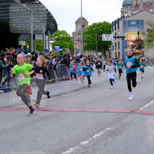 25.04.2026 - Das Zehntel Tim E. http://msf.ph/oto/9575731 25.04.2026 10:54:39 Ziel 5084, 5252, 5370, 5432, 5445, 5726, 5770, 5778, 5797, 5802, 5805, 6109, 6127, 6322, 6386, 6543, 6636, 6653, 6666, 7097, 7130, 7256, 7341, 7584, 7601, 7655, 7813, 7851, 7925, 8008 meine-sportfotos.de
