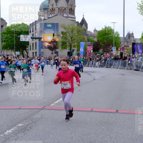 25.04.2026 - Das Zehntel Tim E. http://msf.ph/oto/9575736 25.04.2026 10:54:40 Ziel 5084, 5252, 5370, 5432, 5445, 5726, 5770, 5778, 5797, 5798, 5805, 6109, 6127, 6322, 6386, 6543, 6636, 6653, 6666, 7097, 7130, 7584, 7601, 7655, 7813, 7851, 7925, 8008 meine-sportfotos.de