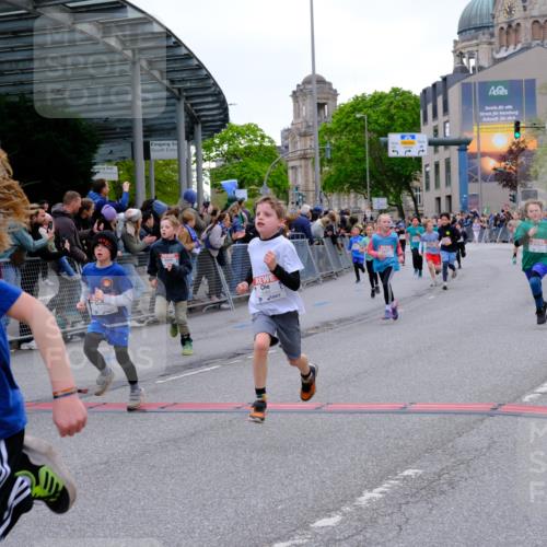 25.04.2026 - Das Zehntel Tim E. http://msf.ph/oto/9575755 25.04.2026 10:54:43 Ziel 5084, 5370, 5432, 5445, 5726, 5770, 5778, 5798, 5805, 5923, 6026, 6217, 6299, 6322, 6386, 6406, 6543, 6636, 6653, 6666, 6748, 7130, 7813, 7851, 7925, 8008 meine-sportfotos.de