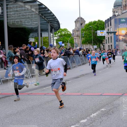 25.04.2026 - Das Zehntel Tim E. http://msf.ph/oto/9575757 25.04.2026 10:54:43 Ziel 5084, 5370, 5432, 5445, 5726, 5770, 5778, 5798, 5805, 5923, 6026, 6217, 6299, 6322, 6386, 6406, 6543, 6636, 6653, 6666, 6748, 7130, 7813, 7851, 7925, 8008 meine-sportfotos.de