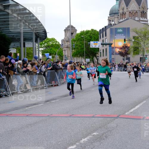 25.04.2026 - Das Zehntel Tim E. http://msf.ph/oto/9575760 25.04.2026 10:54:44 Ziel 5084, 5370, 5432, 5445, 5726, 5770, 5778, 5798, 5805, 5923, 6026, 6217, 6299, 6322, 6406, 6514, 6543, 6636, 6653, 6666, 6748, 7130, 7813, 7851, 7893, 7925, 8008 meine-sportfotos.de