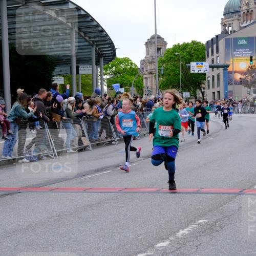 25.04.2026 - Das Zehntel Tim E. http://msf.ph/oto/9575765 25.04.2026 10:54:44 Ziel 5084, 5370, 5432, 5445, 5726, 5770, 5778, 5798, 5805, 5923, 6026, 6217, 6299, 6322, 6406, 6514, 6543, 6636, 6653, 6666, 6748, 7130, 7813, 7851, 7893, 7925, 8008 meine-sportfotos.de