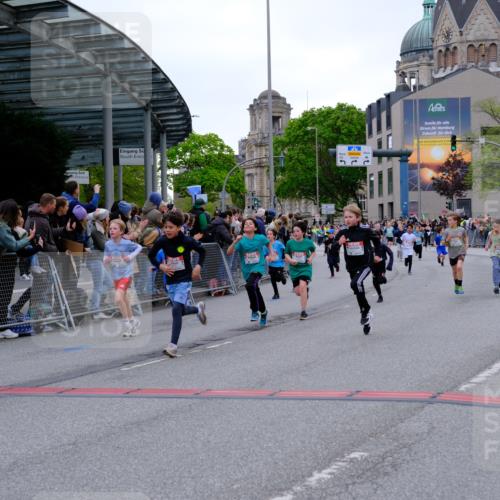 25.04.2026 - Das Zehntel Tim E. http://msf.ph/oto/9575776 25.04.2026 10:54:47 Ziel 5084, 5116, 5370, 5432, 5445, 5726, 5770, 5778, 5798, 5857, 5923, 6026, 6217, 6299, 6322, 6404, 6406, 6499, 6514, 6539, 6543, 6666, 6748, 6909, 7813, 7851, 7893, 7925, 8008 meine-sportfotos.de