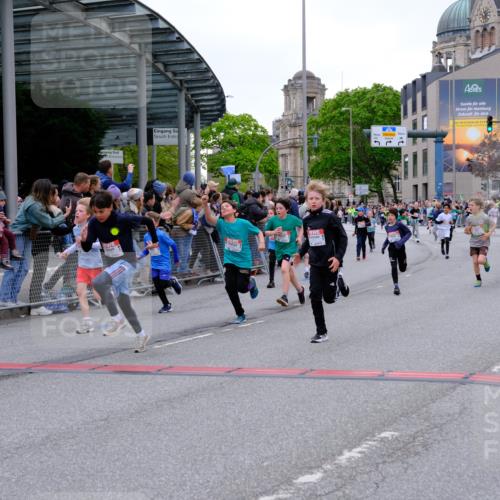 25.04.2026 - Das Zehntel Tim E. http://msf.ph/oto/9575777 25.04.2026 10:54:47 Ziel 5084, 5116, 5370, 5432, 5445, 5726, 5770, 5778, 5798, 5857, 5923, 6026, 6217, 6299, 6322, 6404, 6406, 6499, 6514, 6539, 6543, 6666, 6748, 6909, 7813, 7851, 7893, 7925, 8008 meine-sportfotos.de