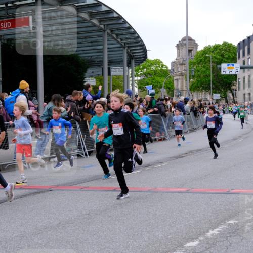 25.04.2026 - Das Zehntel Tim E. http://msf.ph/oto/9575784 25.04.2026 10:54:48 Ziel 5084, 5116, 5370, 5432, 5445, 5726, 5770, 5778, 5798, 5857, 5923, 5959, 6026, 6217, 6299, 6322, 6404, 6406, 6499, 6514, 6539, 6543, 6666, 6748, 6909, 7813, 7851, 7893, 7925 meine-sportfotos.de