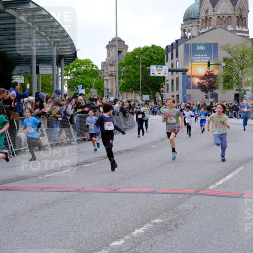 25.04.2026 - Das Zehntel Tim E. http://msf.ph/oto/9575785 25.04.2026 10:54:49 Ziel 5084, 5116, 5370, 5432, 5445, 5798, 5857, 5923, 5927, 5959, 6026, 6217, 6249, 6299, 6322, 6404, 6406, 6499, 6514, 6539, 6666, 6748, 6909, 7813, 7851, 7893, 7925 meine-sportfotos.de