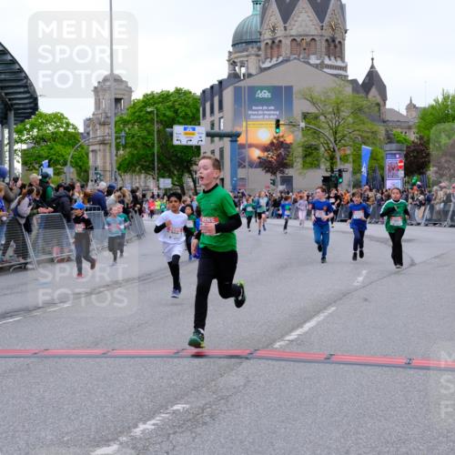 25.04.2026 - Das Zehntel Tim E. http://msf.ph/oto/9575802 25.04.2026 10:54:51 Ziel 5116, 5388, 5456, 5674, 5798, 5857, 5923, 5927, 5959, 6026, 6206, 6217, 6249, 6299, 6404, 6406, 6499, 6514, 6539, 6666, 6748, 6909, 7500, 7517, 7618, 7893, 7925 meine-sportfotos.de