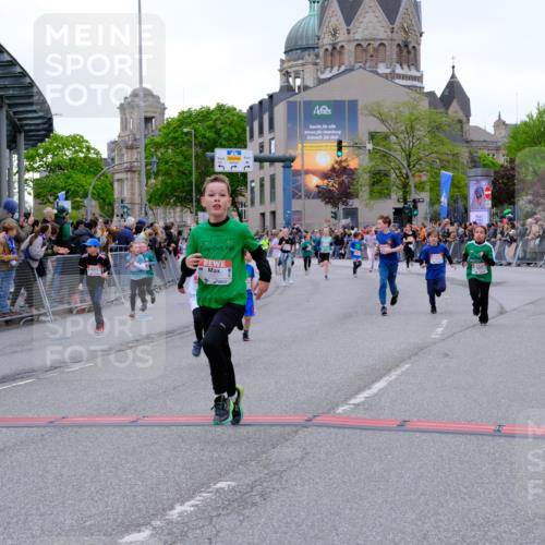25.04.2026 - Das Zehntel Tim E. http://msf.ph/oto/9575804 25.04.2026 10:54:51 Ziel 5116, 5388, 5456, 5674, 5798, 5857, 5923, 5927, 5959, 6026, 6206, 6217, 6249, 6299, 6404, 6406, 6499, 6514, 6539, 6666, 6748, 6909, 7500, 7517, 7618, 7893, 7925 meine-sportfotos.de