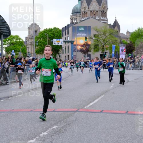 25.04.2026 - Das Zehntel Tim E. http://msf.ph/oto/9575805 25.04.2026 10:54:51 Ziel 5116, 5388, 5456, 5674, 5798, 5857, 5923, 5927, 5959, 6026, 6206, 6217, 6249, 6299, 6404, 6406, 6499, 6514, 6539, 6666, 6748, 6909, 7500, 7517, 7618, 7893, 7925 meine-sportfotos.de