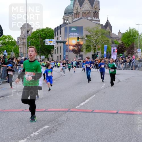 25.04.2026 - Das Zehntel Tim E. http://msf.ph/oto/9575806 25.04.2026 10:54:51 Ziel 5116, 5388, 5456, 5674, 5798, 5857, 5923, 5927, 5959, 6026, 6206, 6217, 6249, 6299, 6404, 6406, 6499, 6514, 6539, 6666, 6748, 6909, 7500, 7517, 7618, 7893, 7925 meine-sportfotos.de