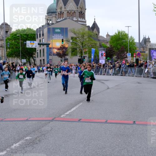 25.04.2026 - Das Zehntel Tim E. http://msf.ph/oto/9575810 25.04.2026 10:54:52 Ziel 5116, 5388, 5456, 5674, 5798, 5857, 5923, 5927, 5959, 6026, 6206, 6217, 6249, 6299, 6404, 6406, 6499, 6514, 6539, 6748, 6909, 7500, 7517, 7618, 7893 meine-sportfotos.de
