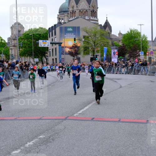 25.04.2026 - Das Zehntel Tim E. http://msf.ph/oto/9575812 25.04.2026 10:54:53 Ziel 5116, 5388, 5456, 5674, 5857, 5923, 5927, 5959, 6026, 6090, 6206, 6217, 6249, 6299, 6404, 6406, 6499, 6514, 6539, 6748, 6909, 6958, 7500, 7517, 7618, 7893 meine-sportfotos.de