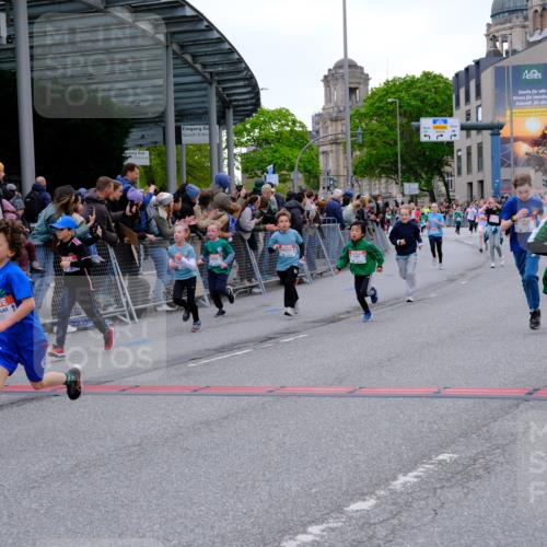 25.04.2026 - Das Zehntel Tim E. http://msf.ph/oto/9575817 25.04.2026 10:54:54 Ziel 5116, 5388, 5456, 5674, 5857, 5923, 5927, 5959, 6061, 6090, 6206, 6217, 6249, 6299, 6404, 6406, 6499, 6514, 6539, 6748, 6909, 6958, 7500, 7517, 7618, 7893 meine-sportfotos.de