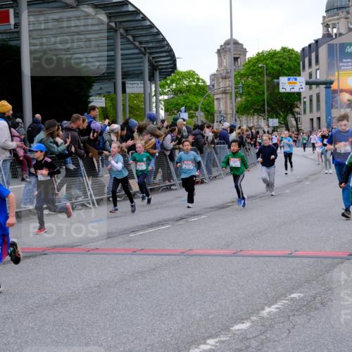 25.04.2026 - Das Zehntel Tim E. http://msf.ph/oto/9575818 25.04.2026 10:54:54 Ziel 5116, 5388, 5456, 5674, 5857, 5923, 5927, 5959, 6061, 6090, 6206, 6217, 6249, 6299, 6404, 6406, 6499, 6514, 6539, 6748, 6909, 6958, 7500, 7517, 7618, 7893 meine-sportfotos.de