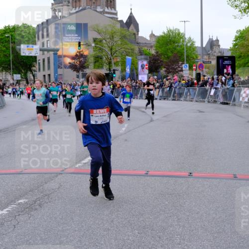 25.04.2026 - Das Zehntel Tim E. http://msf.ph/oto/9575826 25.04.2026 10:54:56 Ziel 5116, 5388, 5394, 5456, 5674, 5857, 5880, 5927, 5959, 6061, 6090, 6206, 6221, 6249, 6404, 6499, 6514, 6539, 6909, 6958, 7500, 7517, 7618, 7807, 7893 meine-sportfotos.de