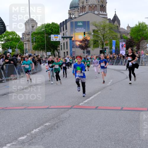 25.04.2026 - Das Zehntel Tim E. http://msf.ph/oto/9575828 25.04.2026 10:54:58 Ziel 5116, 5388, 5394, 5456, 5498, 5674, 5857, 5880, 5927, 5959, 6007, 6061, 6090, 6206, 6221, 6249, 6958, 7177, 7500, 7517, 7618, 7701, 7807, 7856 meine-sportfotos.de