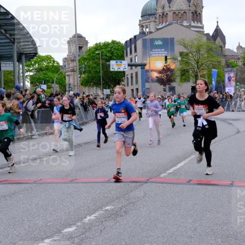 25.04.2026 - Das Zehntel Tim E. http://msf.ph/oto/9575843 25.04.2026 10:55:00 Ziel 5388, 5394, 5456, 5498, 5674, 5880, 5927, 5959, 6007, 6061, 6090, 6206, 6221, 6249, 6958, 7177, 7500, 7517, 7618, 7701, 7759, 7807, 7837, 7849, 7856, 7970 meine-sportfotos.de