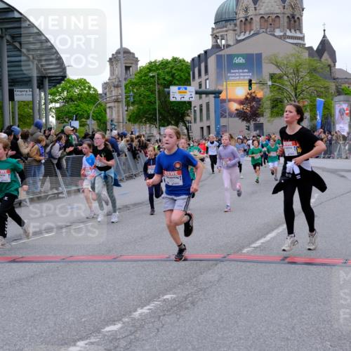 25.04.2026 - Das Zehntel Tim E. http://msf.ph/oto/9575844 25.04.2026 10:55:00 Ziel 5388, 5394, 5456, 5498, 5674, 5880, 5927, 5959, 6007, 6061, 6090, 6206, 6221, 6249, 6958, 7177, 7500, 7517, 7618, 7701, 7759, 7807, 7837, 7849, 7856, 7970 meine-sportfotos.de