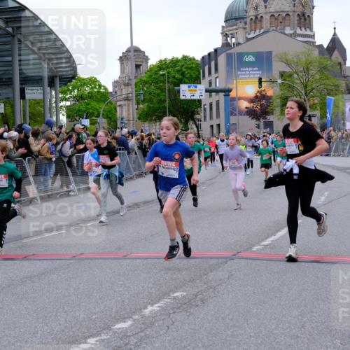 25.04.2026 - Das Zehntel Tim E. http://msf.ph/oto/9575845 25.04.2026 10:55:01 Ziel 5038, 5388, 5394, 5456, 5498, 5674, 5880, 5927, 6007, 6061, 6090, 6206, 6221, 6249, 6374, 6958, 7177, 7209, 7500, 7517, 7618, 7701, 7759, 7807, 7837, 7849, 7856, 7970 meine-sportfotos.de