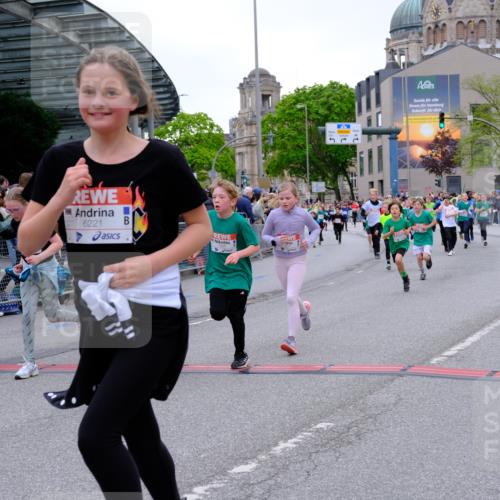 25.04.2026 - Das Zehntel Tim E. http://msf.ph/oto/9575850 25.04.2026 10:55:02 Ziel 5038, 5388, 5394, 5456, 5498, 5674, 5880, 6007, 6061, 6090, 6206, 6221, 6374, 6501, 6958, 7177, 7209, 7500, 7517, 7618, 7701, 7759, 7807, 7837, 7849, 7856, 7970 meine-sportfotos.de