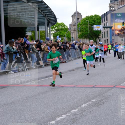 25.04.2026 - Das Zehntel Tim E. http://msf.ph/oto/9575864 25.04.2026 10:55:04 Ziel 5038, 5394, 5498, 5880, 6007, 6061, 6090, 6221, 6354, 6359, 6374, 6498, 6501, 6958, 7177, 7200, 7209, 7701, 7759, 7807, 7837, 7849, 7856, 7944, 7948, 7970 meine-sportfotos.de