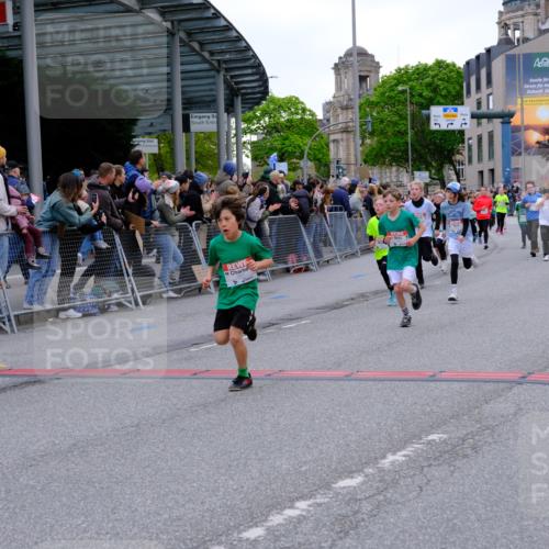 25.04.2026 - Das Zehntel Tim E. http://msf.ph/oto/9575865 25.04.2026 10:55:04 Ziel 5038, 5394, 5498, 5880, 6007, 6061, 6090, 6221, 6354, 6359, 6374, 6498, 6501, 6958, 7177, 7200, 7209, 7701, 7759, 7807, 7837, 7849, 7856, 7944, 7948, 7970 meine-sportfotos.de