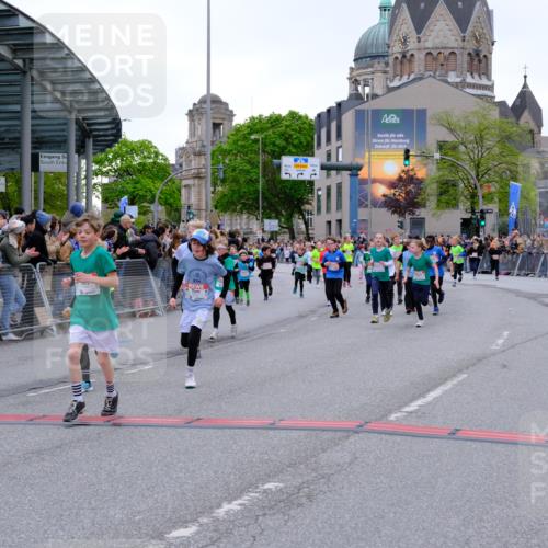 25.04.2026 - Das Zehntel Tim E. http://msf.ph/oto/9575871 25.04.2026 10:55:05 Ziel 5038, 5394, 5498, 5660, 5880, 6007, 6061, 6090, 6221, 6354, 6359, 6374, 6498, 6501, 6958, 7149, 7177, 7200, 7209, 7701, 7759, 7807, 7837, 7849, 7856, 7944, 7948, 7970 meine-sportfotos.de