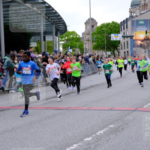 25.04.2026 - Das Zehntel Tim E. http://msf.ph/oto/9575883 25.04.2026 10:55:09 Ziel 5038, 5244, 5250, 5486, 5490, 5497, 5498, 5660, 5926, 5990, 6007, 6354, 6359, 6374, 6498, 6501, 6954, 6973, 7149, 7177, 7200, 7209, 7251, 7258, 7679, 7701, 7759, 7837, 7849, 7856, 7944, 7948, 7970 meine-sportfotos.de
