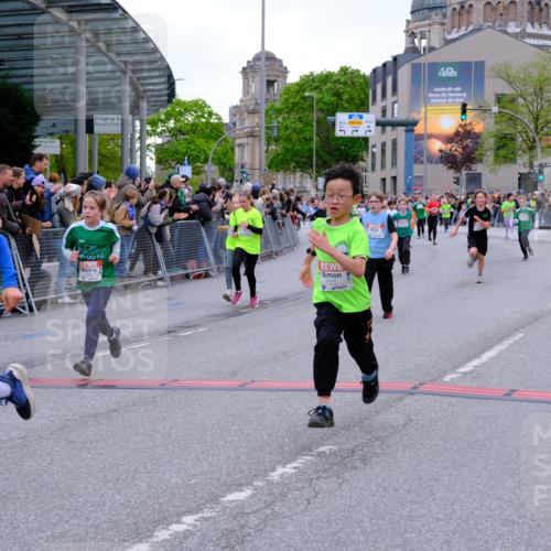 25.04.2026 - Das Zehntel Tim E. http://msf.ph/oto/9575890 25.04.2026 10:55:11 Ziel 5038, 5244, 5250, 5486, 5490, 5497, 5521, 5660, 5926, 5990, 6354, 6359, 6374, 6498, 6501, 6905, 6954, 6973, 7149, 7200, 7209, 7251, 7258, 7386, 7679, 7759, 7837, 7843, 7849, 7944, 7948, 7970 meine-sportfotos.de
