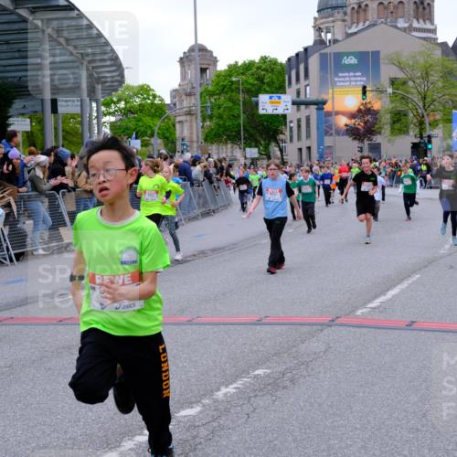 25.04.2026 - Das Zehntel Tim E. http://msf.ph/oto/9575892 25.04.2026 10:55:12 Ziel 5038, 5207, 5244, 5250, 5486, 5490, 5497, 5521, 5553, 5660, 5926, 5990, 6354, 6359, 6374, 6498, 6501, 6905, 6954, 6973, 7149, 7200, 7209, 7251, 7258, 7386, 7679, 7759, 7843, 7849, 7944, 7948, 7970 meine-sportfotos.de