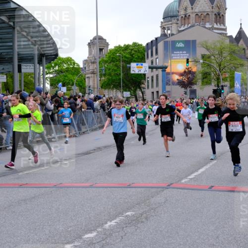 25.04.2026 - Das Zehntel Tim E. http://msf.ph/oto/9575895 25.04.2026 10:55:13 Ziel 5038, 5207, 5244, 5250, 5486, 5490, 5497, 5521, 5553, 5660, 5926, 5963, 5977, 5990, 6354, 6359, 6374, 6498, 6501, 6624, 6905, 6954, 6973, 7149, 7200, 7209, 7251, 7258, 7386, 7543, 7679, 7722, 7843, 7944, 7948 meine-sportfotos.de