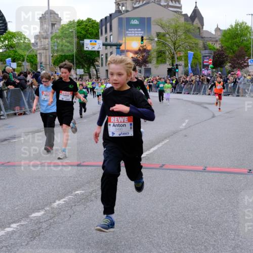 25.04.2026 - Das Zehntel Tim E. http://msf.ph/oto/9575900 25.04.2026 10:55:13 Ziel 5038, 5207, 5244, 5250, 5486, 5490, 5497, 5521, 5553, 5660, 5926, 5963, 5977, 5990, 6354, 6359, 6374, 6498, 6501, 6624, 6905, 6954, 6973, 7149, 7200, 7209, 7251, 7258, 7386, 7543, 7679, 7722, 7843, 7944, 7948 meine-sportfotos.de