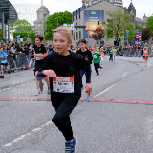 25.04.2026 - Das Zehntel Tim E. http://msf.ph/oto/9575902 25.04.2026 10:55:14 Ziel 5207, 5244, 5250, 5486, 5490, 5497, 5521, 5553, 5660, 5926, 5963, 5977, 5990, 6354, 6359, 6498, 6501, 6624, 6677, 6905, 6954, 6973, 7149, 7200, 7251, 7258, 7386, 7543, 7679, 7722, 7843, 7944, 7948 meine-sportfotos.de