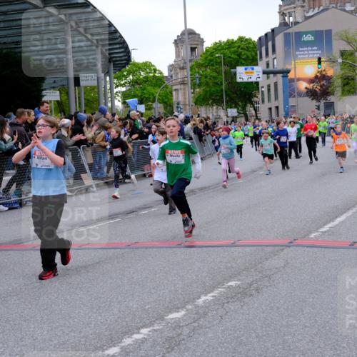 25.04.2026 - Das Zehntel Tim E. http://msf.ph/oto/9575910 25.04.2026 10:55:16 Ziel 5099, 5207, 5244, 5250, 5381, 5405, 5486, 5490, 5497, 5521, 5553, 5660, 5926, 5963, 5977, 5990, 6152, 6354, 6359, 6624, 6677, 6905, 6954, 6973, 7090, 7149, 7200, 7251, 7258, 7308, 7386, 7543, 7679, 7722, 7843, 8000 meine-sportfotos.de