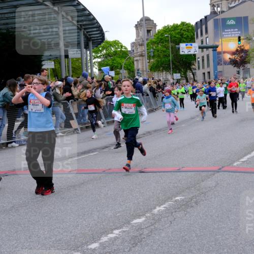 25.04.2026 - Das Zehntel Tim E. http://msf.ph/oto/9575911 25.04.2026 10:55:16 Ziel 5099, 5207, 5244, 5250, 5381, 5405, 5486, 5490, 5497, 5521, 5553, 5660, 5926, 5963, 5977, 5990, 6152, 6354, 6359, 6624, 6677, 6905, 6954, 6973, 7090, 7149, 7200, 7251, 7258, 7308, 7386, 7543, 7679, 7722, 7843, 8000 meine-sportfotos.de
